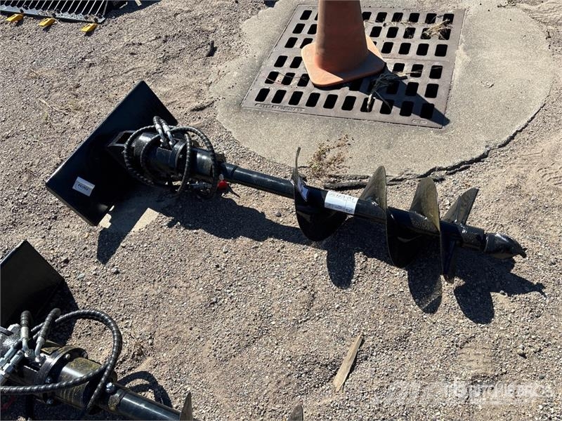  GIYI 12 in Mini Skid Steer Auger (Unused) 鑽頭