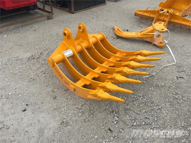 GIYI 32 in Excavator Rake - Fits Cat 305 (Unused) Rendkészítő