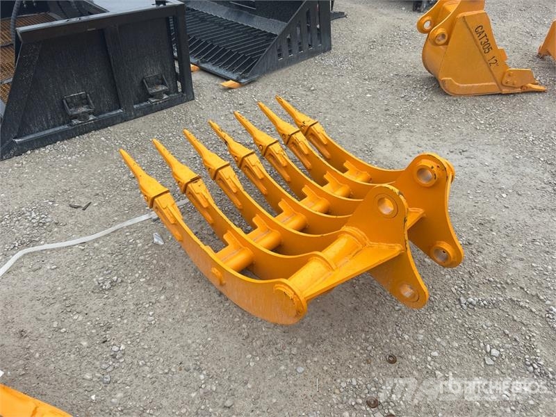 GIYI 32 in Excavator Rake - Fits Cat 305 (Unused) Rendkészítő
