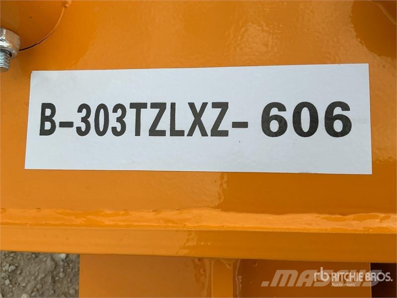  GIYI Excavator Auger - Fits Cat 303 (Unused) 鑽頭