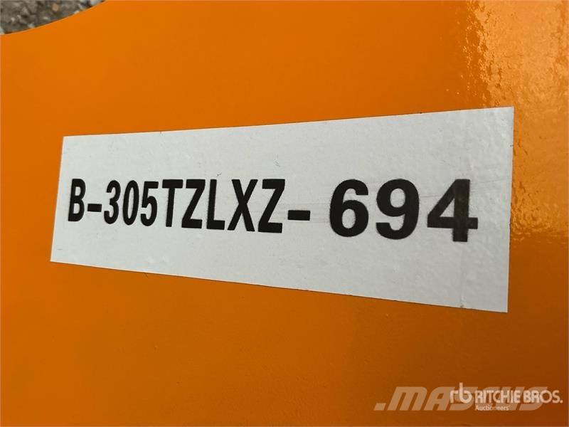 GIYI Excavator Auger - Fits Cat 305 (Unused) 鑽頭