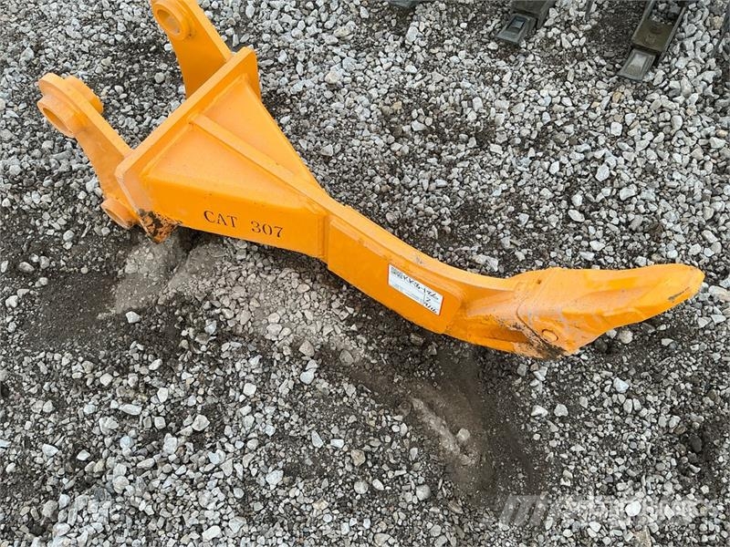 GIYI Excavator Ripper - Fits Cat 307 (Unused) 스크레퍼