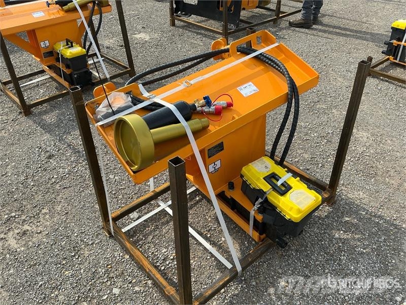  GIYI GY-AD680 Skid Steer Post Driver (Unused) Sprzęt ogrodzeniowy