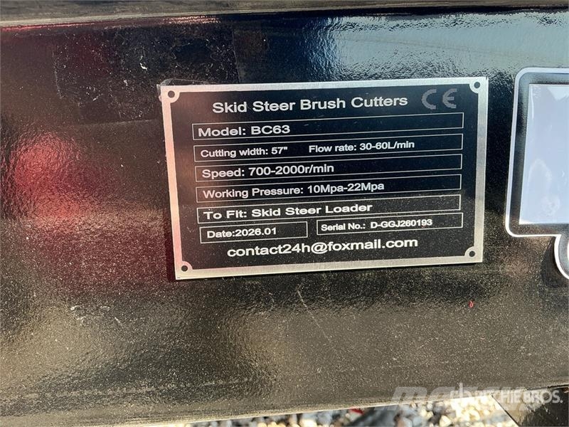  GIYI GY-BC63 60 in Skid Steer Brush Cutter (Unused Corta-césped delanteros y traseros