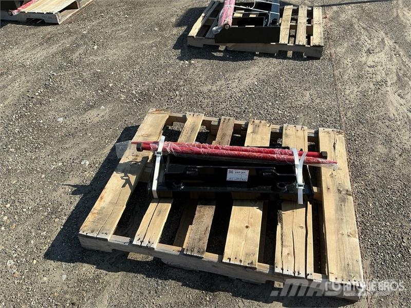 GIYI GY-BF39 39 in Mini Skid Steer Bale Spear (Unu Other components