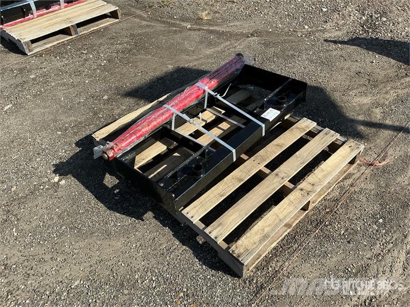  GIYI GY-BF47 47 in Skid Steer Bale Spear (Unused) Other components