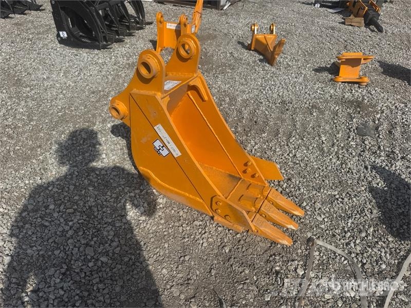  GIYI GY-BK 12 in Digging Excavator Bucket - Fits C Buckets
