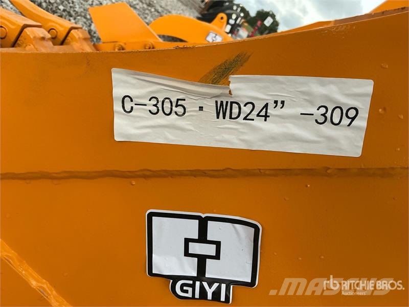 GIYI GY-BK 24 in Digging Excavator Bucket - Fits C Žlice