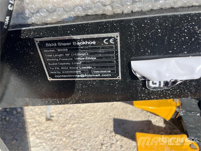  GIYI GY-BK56 56 in Skid Steer Backhoe (Unused) Tieflöffel