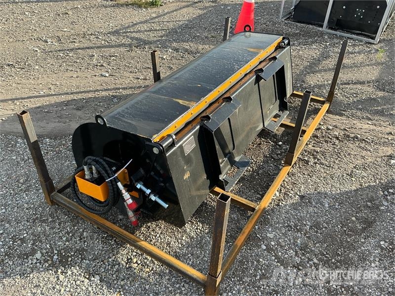 GIYI GY-BS72 72 in Skid Steer Sweeper (Unused) Harjad