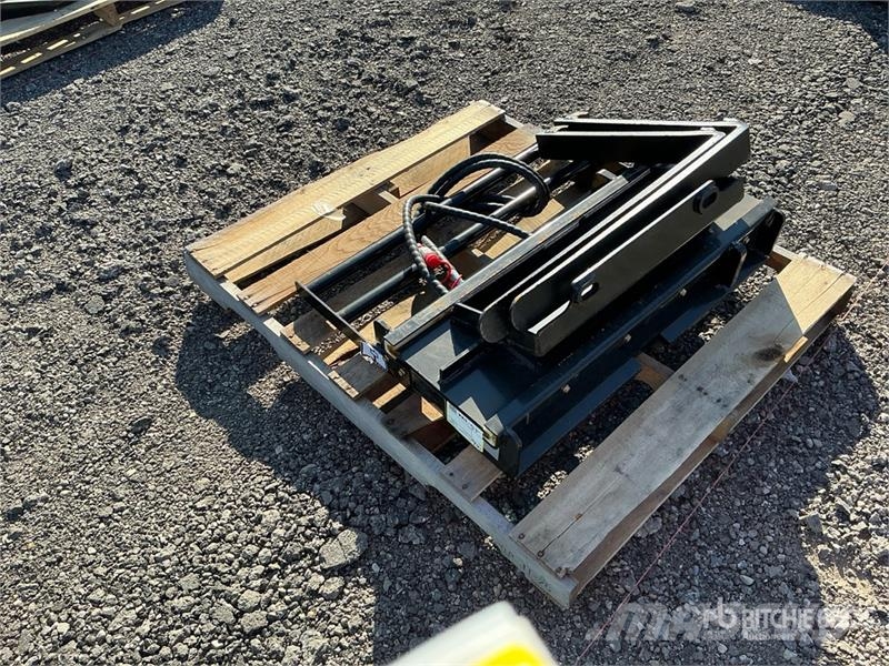 GIYI GY-CYHC 30 in Mini Skid Steer Forks (Unused) フォーク
