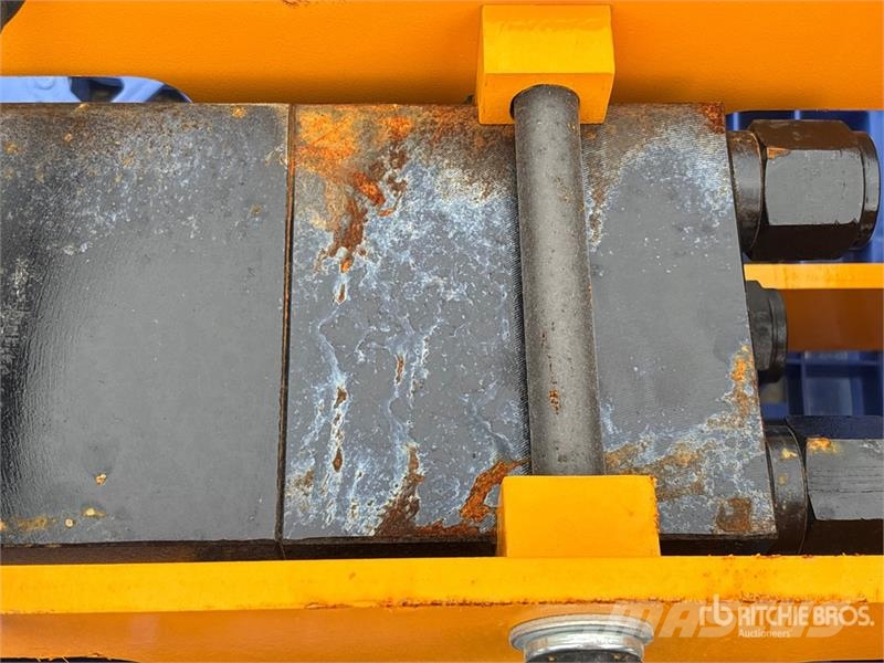 GIYI GY-D680 45 in Skid Steer Post Driver (Unused) Fencing equipment