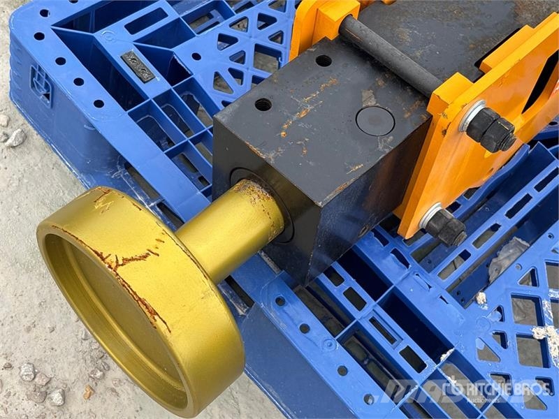 GIYI GY-D680 45 in Skid Steer Post Driver (Unused) Fencing equipment