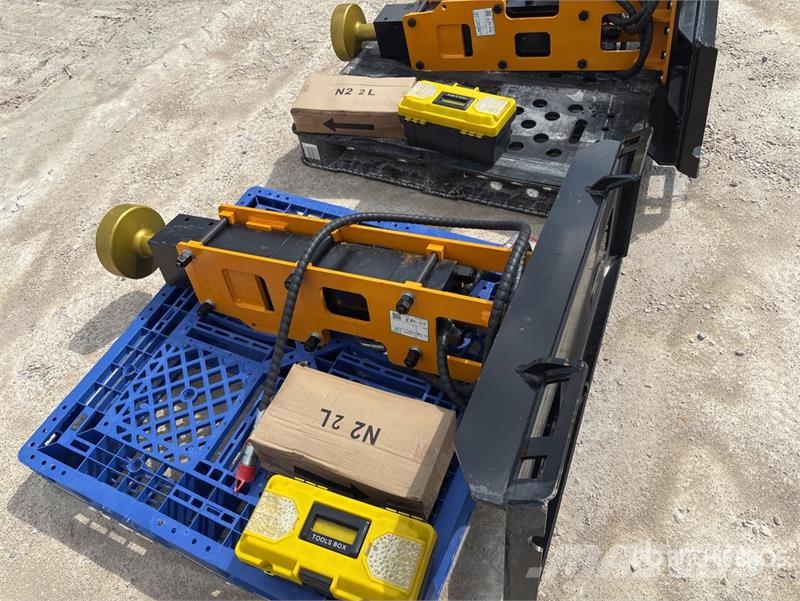 GIYI GY-D680 45 in Skid Steer Post Driver (Unused) Fencing equipment