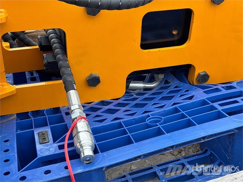 GIYI GY-D680 45 in Skid Steer Post Driver (Unused) Fencing equipment