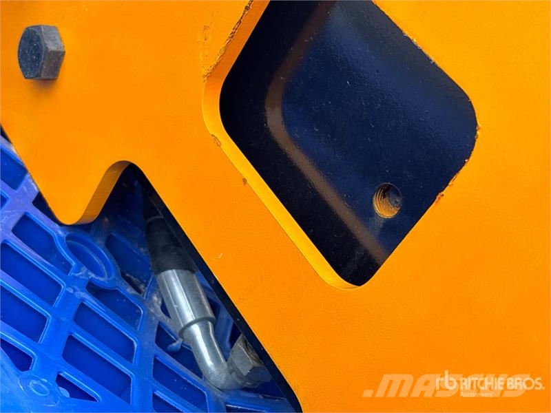 GIYI GY-D680 45 in Skid Steer Post Driver (Unused) Fencing equipment