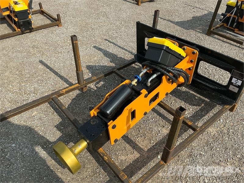  GIYI GY-D680 Skid Steer Post Driver (Unused) Sprzęt ogrodzeniowy