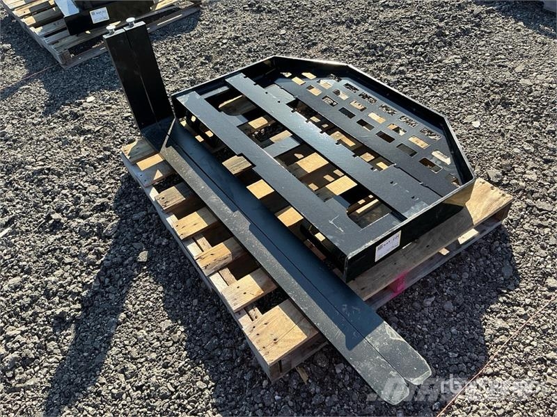  GIYI GY-DHC 59 in Skid Steer Forks (Unused) フォーク