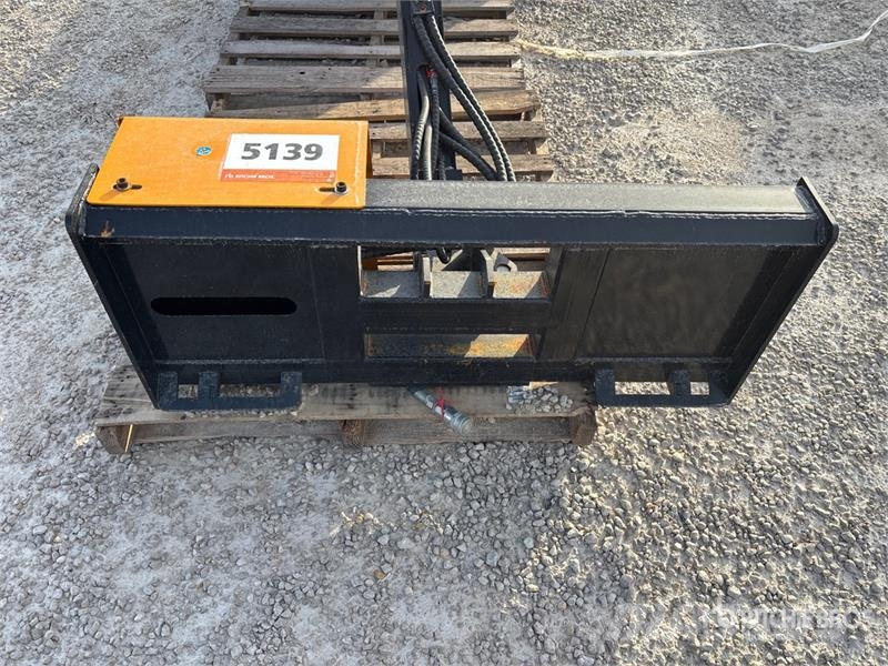 GIYI GY-ECA74 54 in Articulating Skid Steer Brush Priključne i vučne kosilice