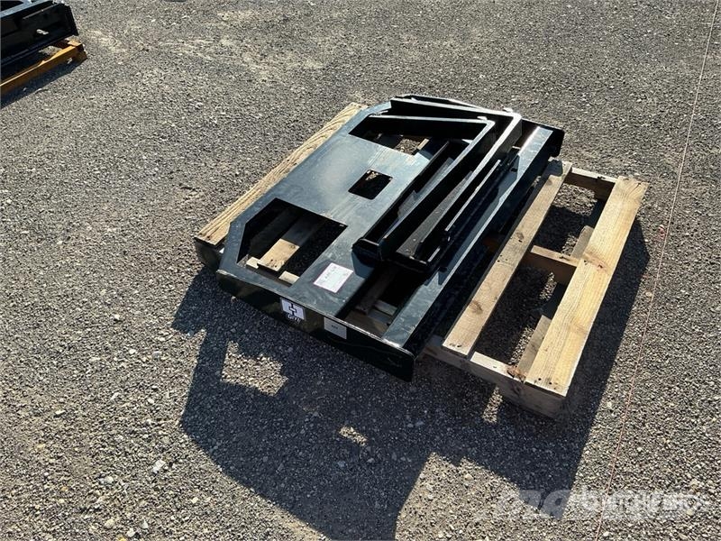GIYI GY-FR47 29 in Mini Dingo Skid Steer Forks (Un Vidlica