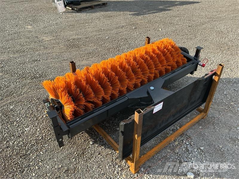 GIYI GY-SE61 61 in Skid Steer Broom (Unused) Harjad