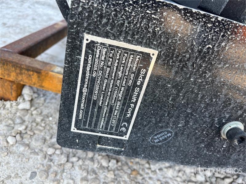 GIYI GY-SF60 60 in Skid Steer Forks (Unused) Вили