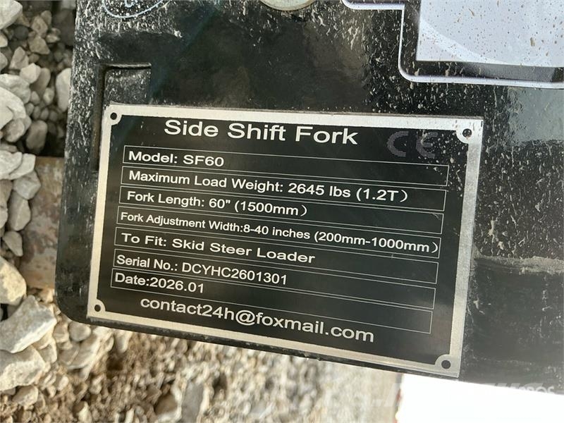  GIYI GY-SF60 60 in Skid Steer Forks (Unused) Gabeln