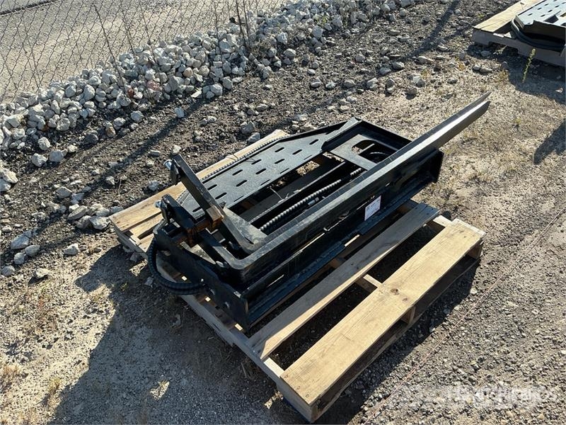GIYI GY-SF60 60 in Skid Steer Forks (Unused) Vidlica
