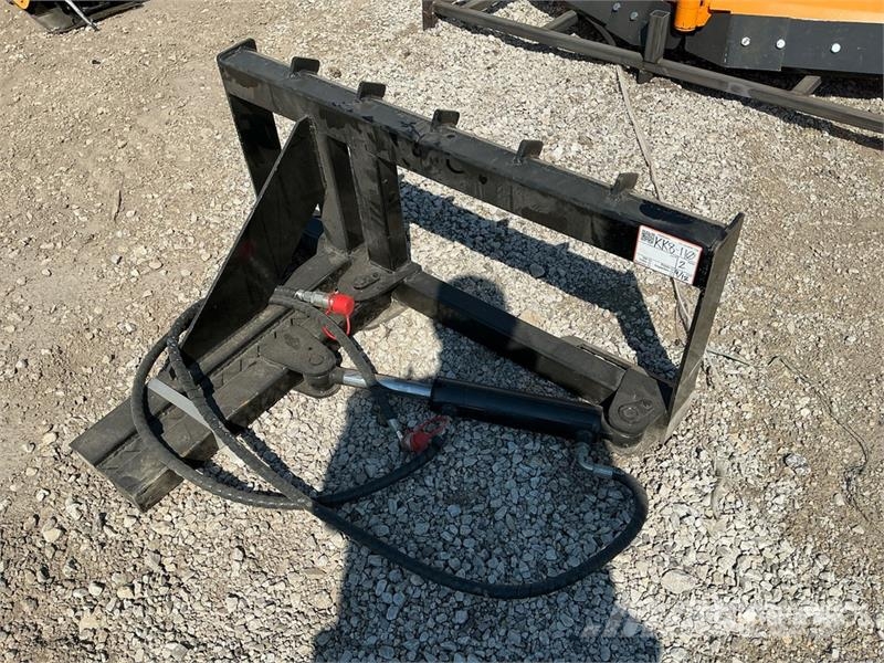 GIYI GY-TP45 25 in Skid Steer Post Puller (Unused) 기타 부품