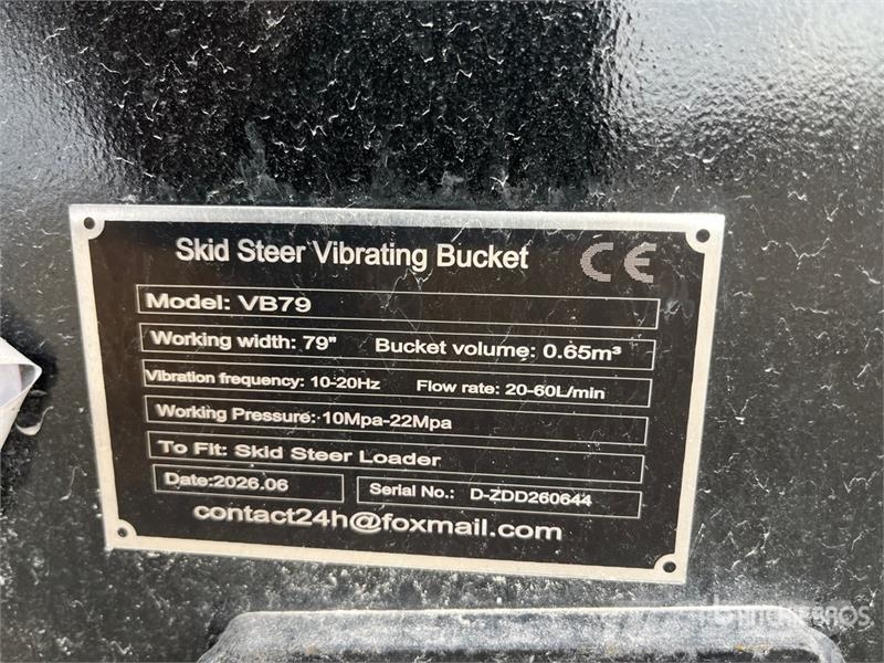 GIYI GY-VB79 79 in Vibrating Skid Steer Screening  Elekli kepçeler