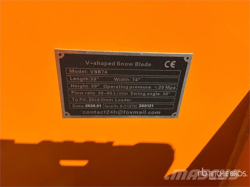  GIYI GY-VSB74 74 in V-Shaped Skid Steer Snow Blade Sniega naži un tīrītāji