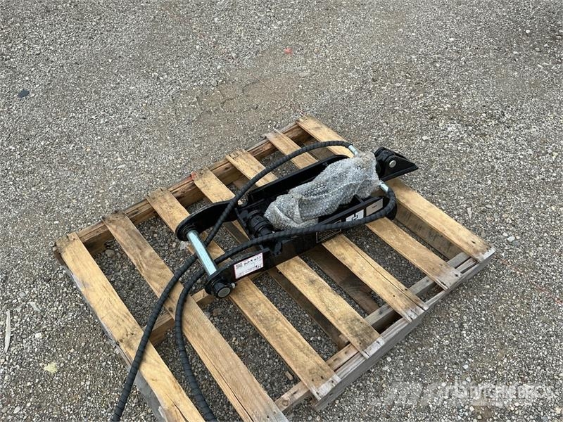 GIYI GY-XJ3T 36 in Hydraulic Excavator Thumb (Unus Lopaty