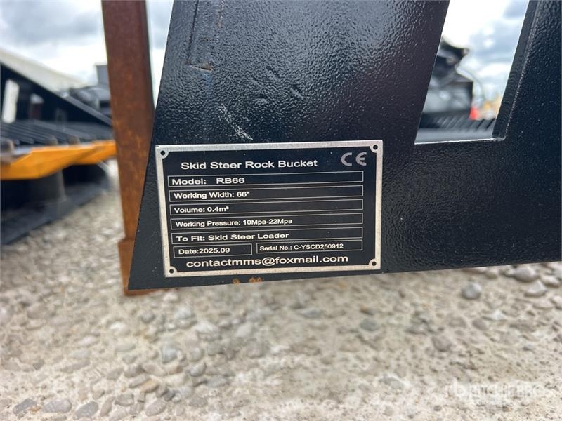 GIYI RB66 66 in Skeleton Skid Steer Bucket (Unused Skuffer
