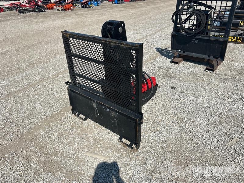 GIYI RTS48 17 in Rotating Skid Steer Tree Shear Vágószerkezetek