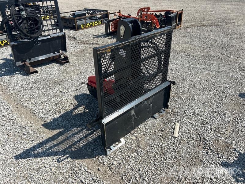 GIYI RTS48 17 in Rotating Skid Steer Tree Shear Vágószerkezetek