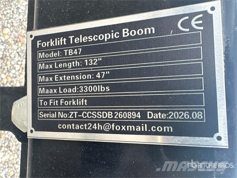 GIYI TB47 132 in 3300 lb Forklift Telescopic Boom 지게차