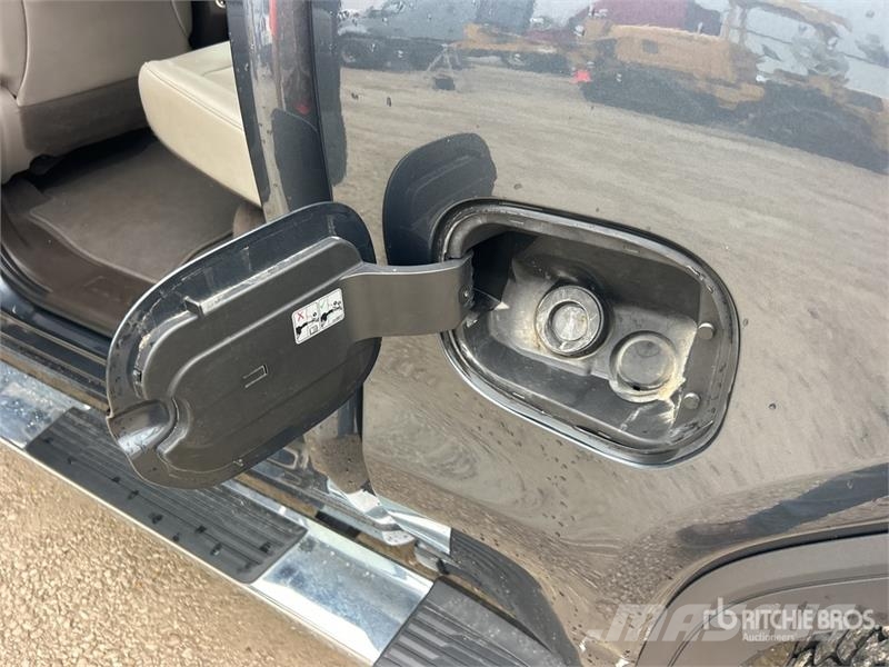 GMC 1500 SLT 4x4 Crew Cab Pickup Citi