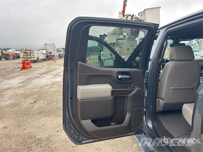 GMC 1500 SLT 4x4 Crew Cab Pickup Citi