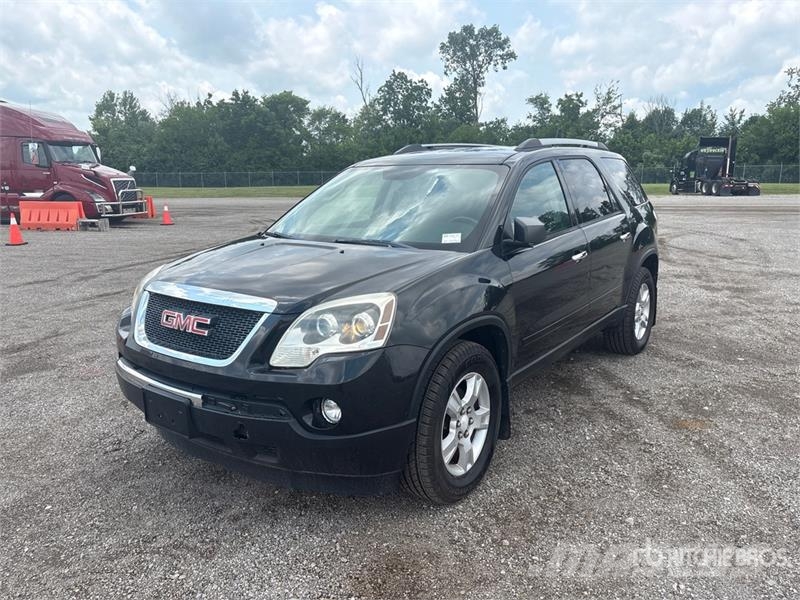 GMC Acadia 2WD SUV PKWs