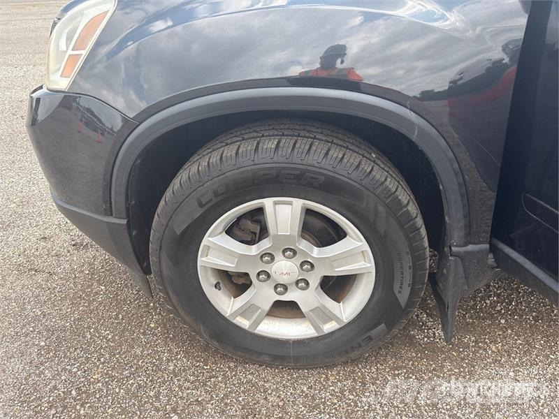 GMC Acadia 2WD SUV PKWs