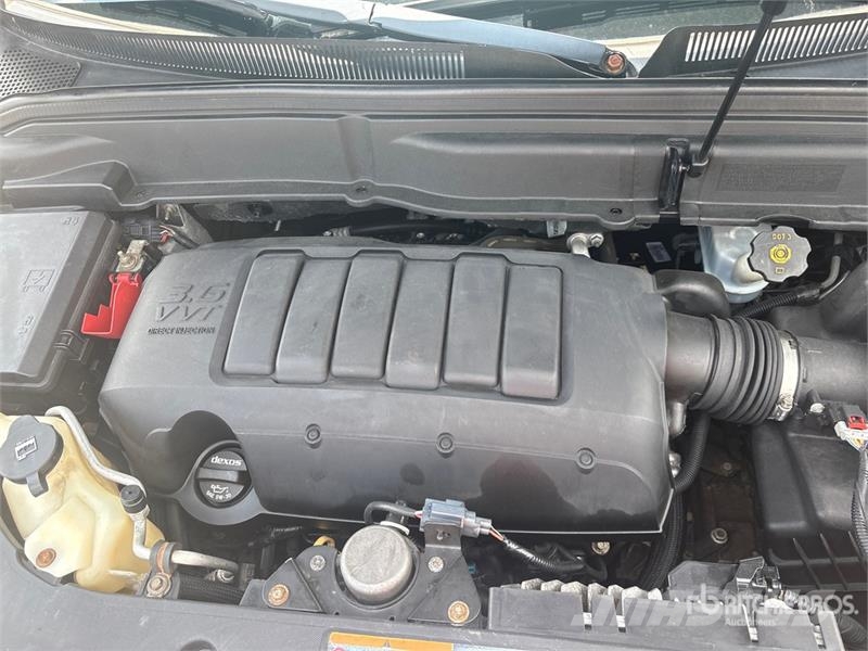 GMC Acadia 2WD SUV PKWs