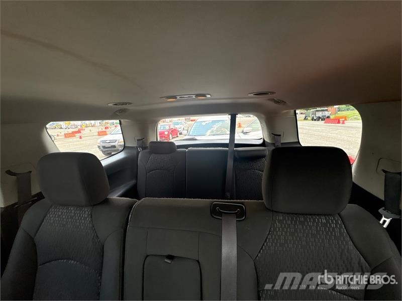 GMC Acadia 2WD SUV PKWs