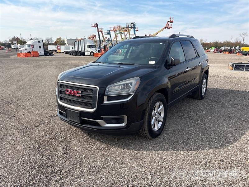 GMC Acadia AWD SUV PKWs