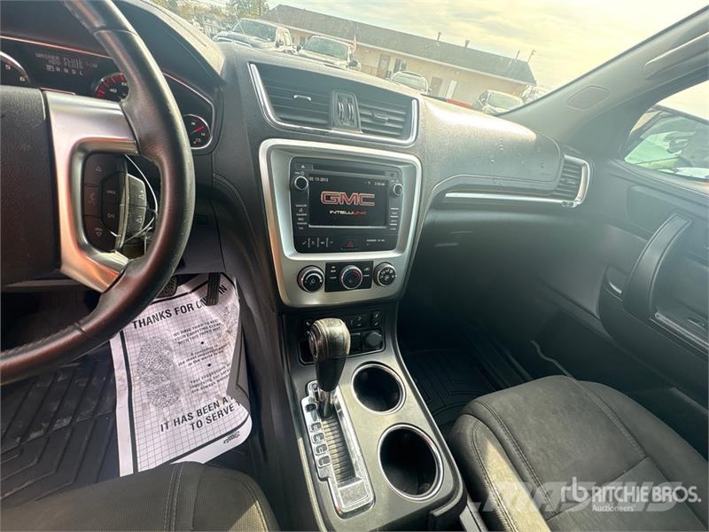GMC Acadia AWD SUV PKWs
