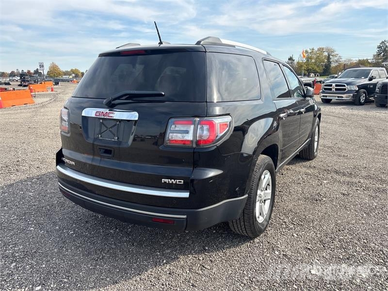 GMC Acadia AWD SUV PKWs