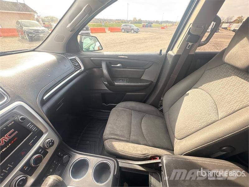 GMC Acadia AWD SUV PKWs