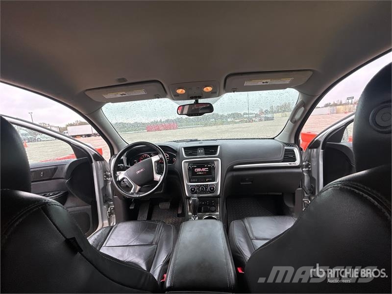 GMC Acadia SLT AWD SUV 자동차