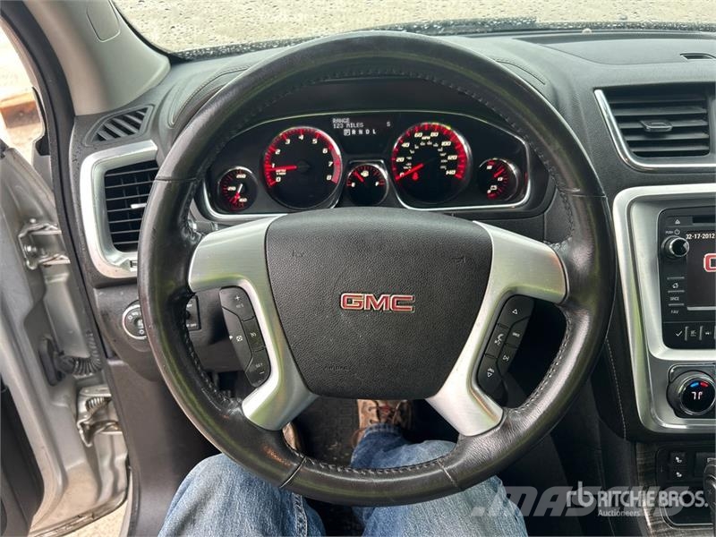 GMC Acadia SLT AWD SUV 자동차