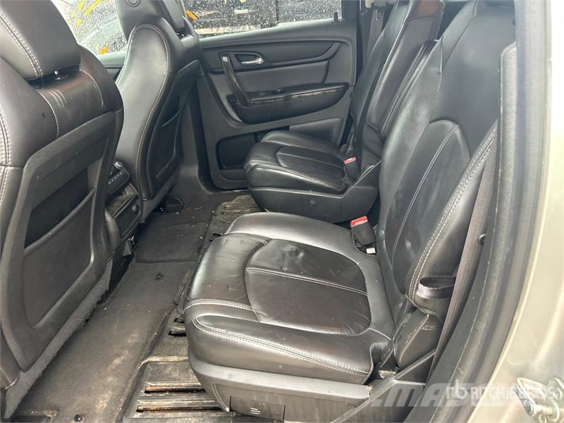 GMC Acadia SLT AWD SUV 자동차