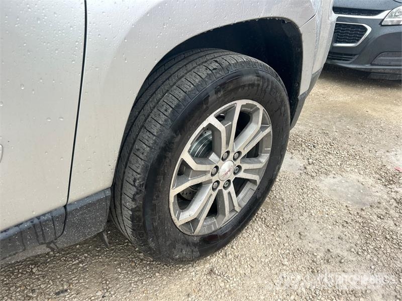 GMC Acadia SLT AWD SUV 자동차